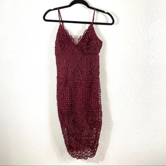 3/$25 Bardot Versailles  Burgundy Crochet Dress 4 XS - Picture 3 of 6